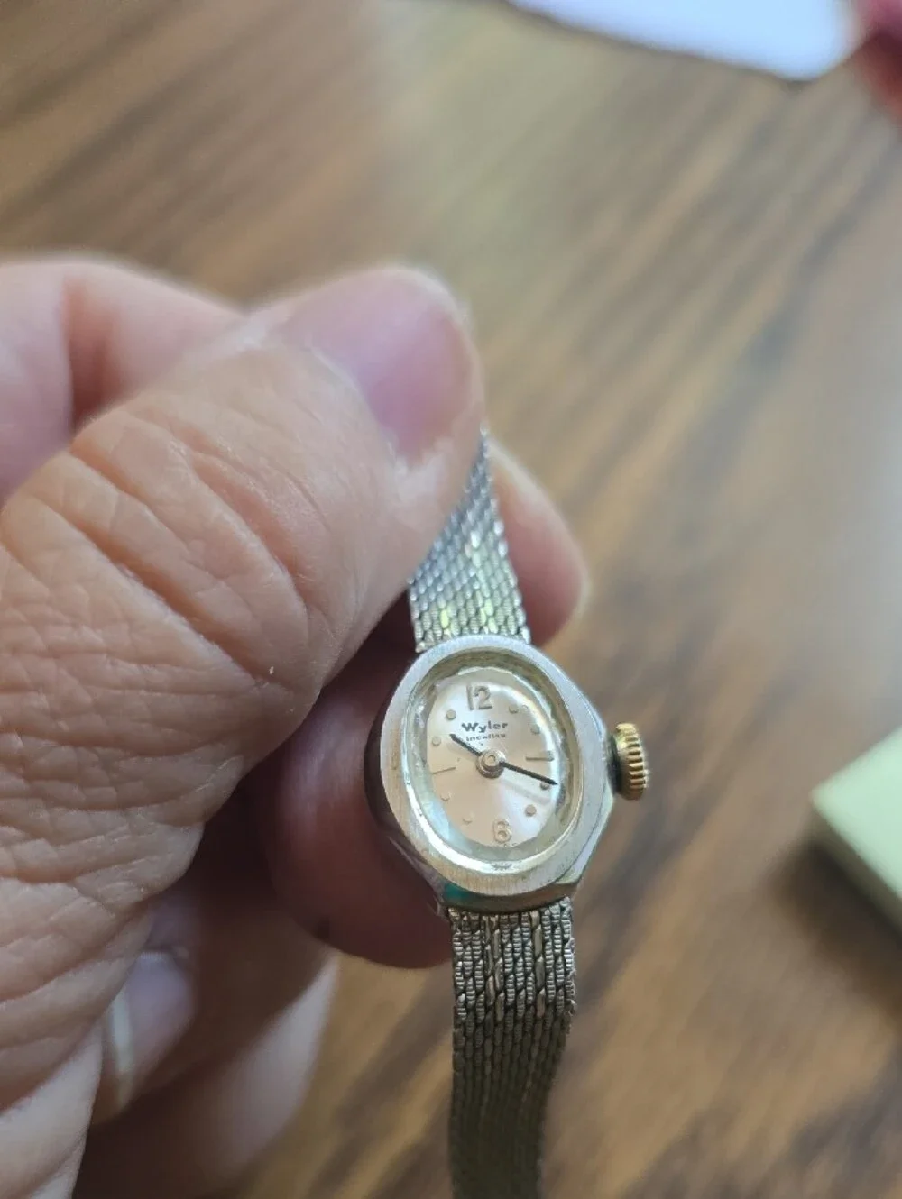 Women's Wyler silver tone inca flex , swiss Kesten made watch